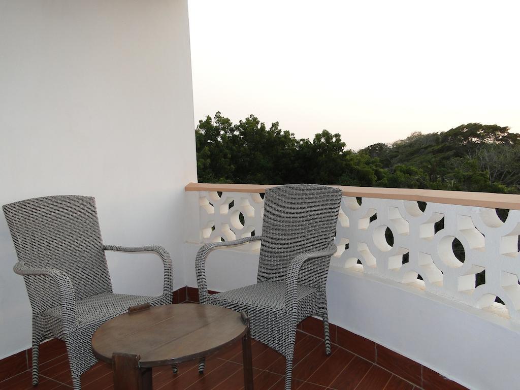 Pavilion Holiday Resort Bamburi Dış mekan fotoğraf